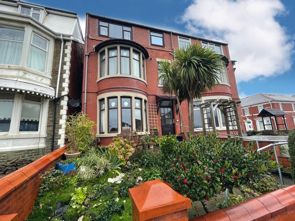 4 bed semidetached house for sale in Warbreck Hill Road, Blackpool FY2, £230,000 Zoopla
