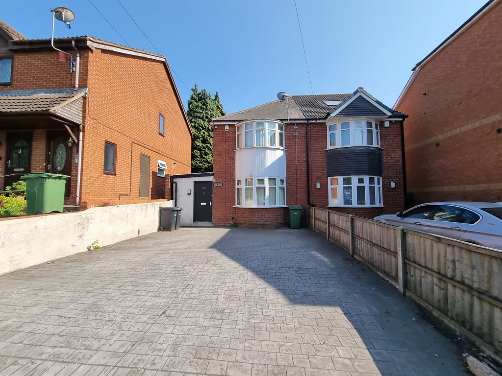 4 bed property to rent in High Street, Brierley Hill DY5 Zoopla