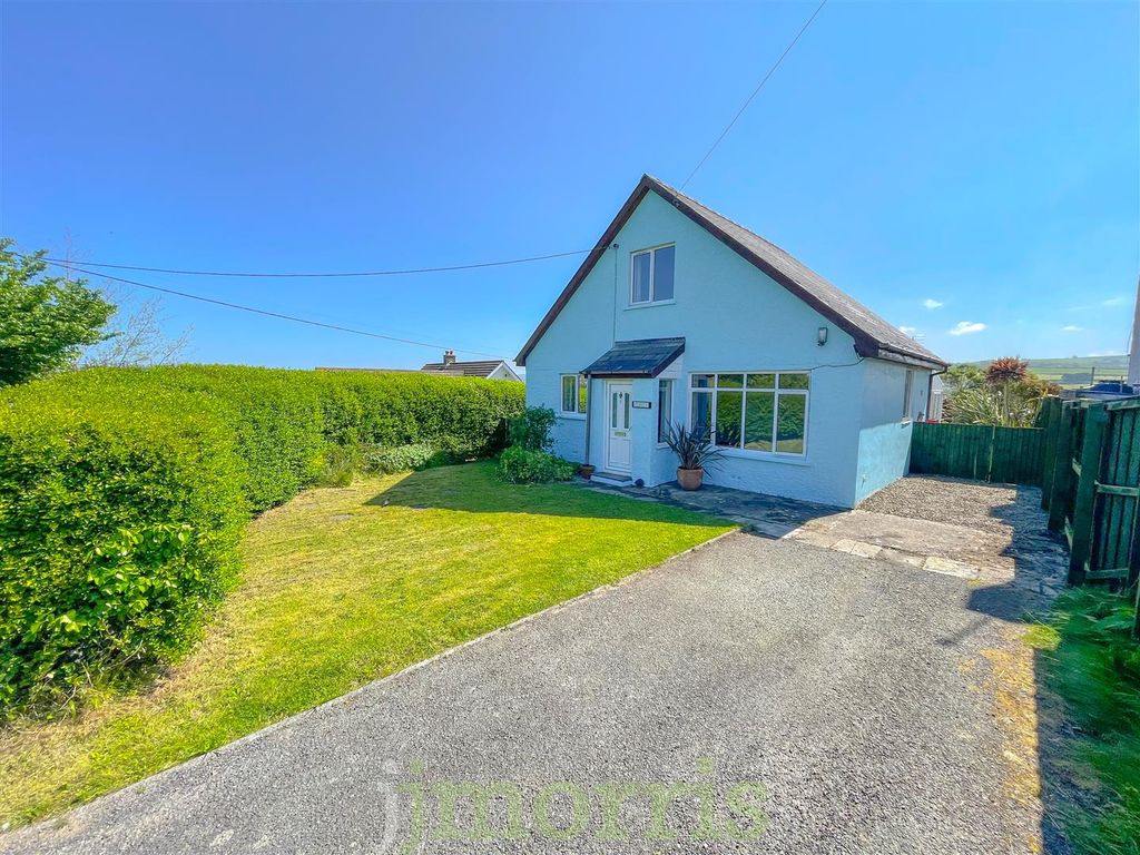 3 bed detached bungalow for sale in Aberporth, Cardigan SA43 Zoopla