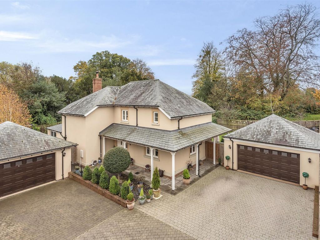 4 bed detached house for sale in South Drive, Sandhill Park,