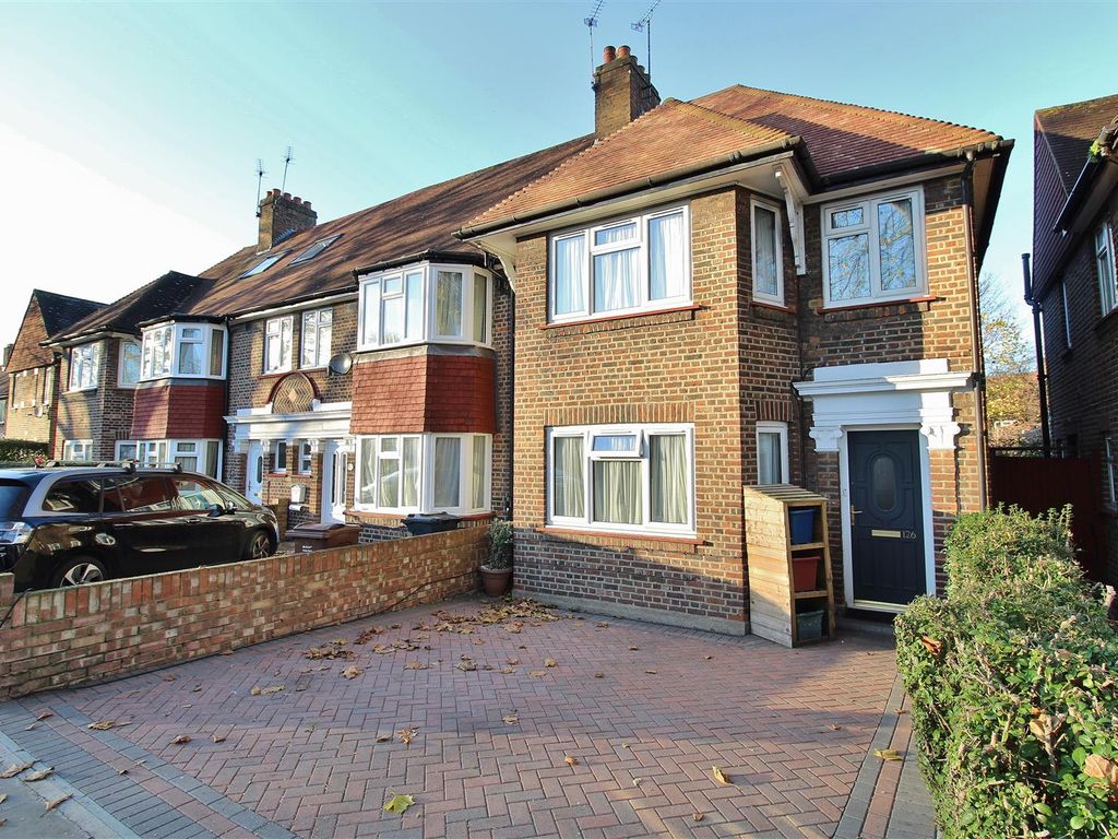 3 bed property for sale in London Road, Isleworth TW7 Zoopla