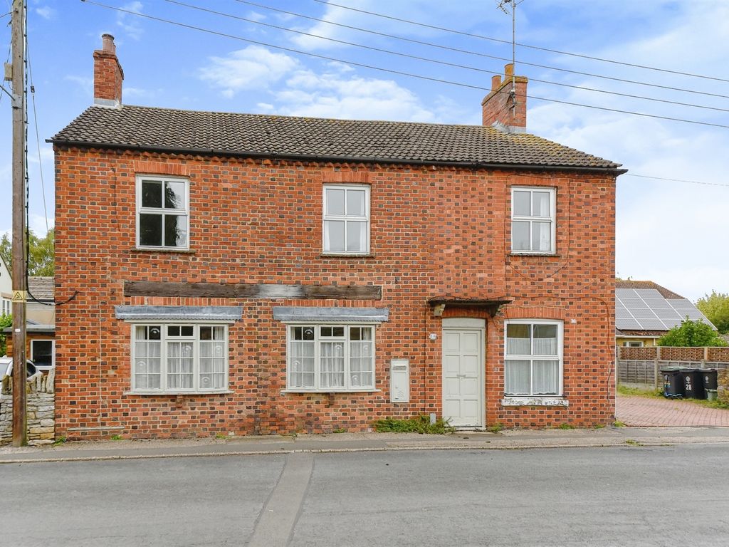 4 bed detached house for sale in School Lane, Warmington, Peterborough