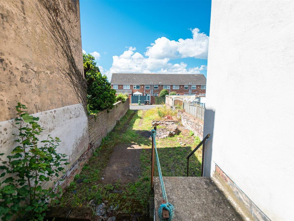 5 bed terraced house for sale in Waterloo Road, Waterloo, Liverpool L22