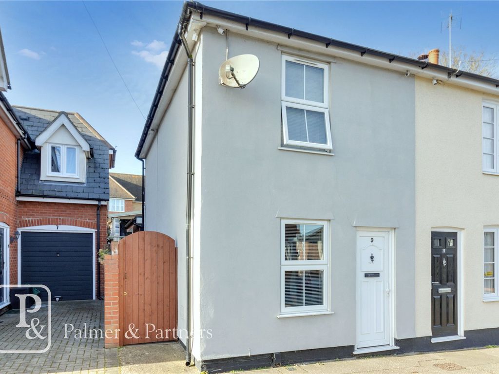 2 bed semidetached house for sale in Timber Hill, The Hythe