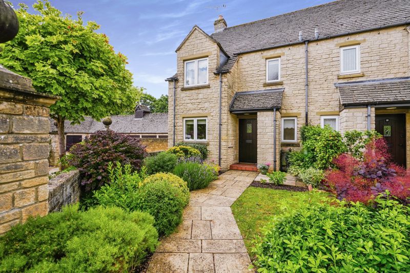 2 bed cottage for sale in St Mary's Mead, Witney OX28 Zoopla