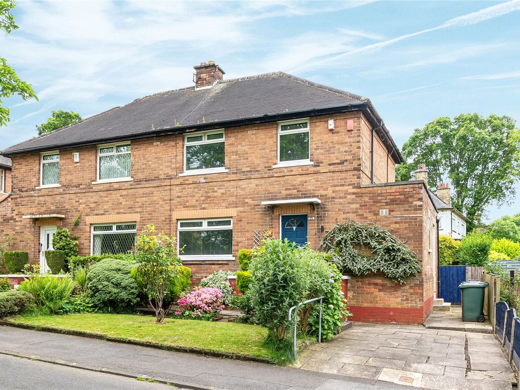 3 bed semidetached house for sale in Harrogate Road, Bradford BD10, £