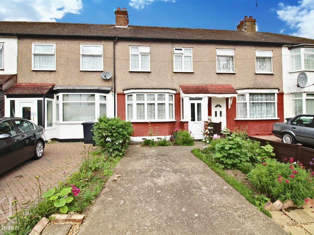 3 bed terraced house for sale in Northfield Road, Cheshunt, Waltham