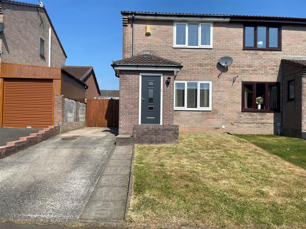 2 bed semidetached house for sale in Clos Cae Fainc, Llangennech