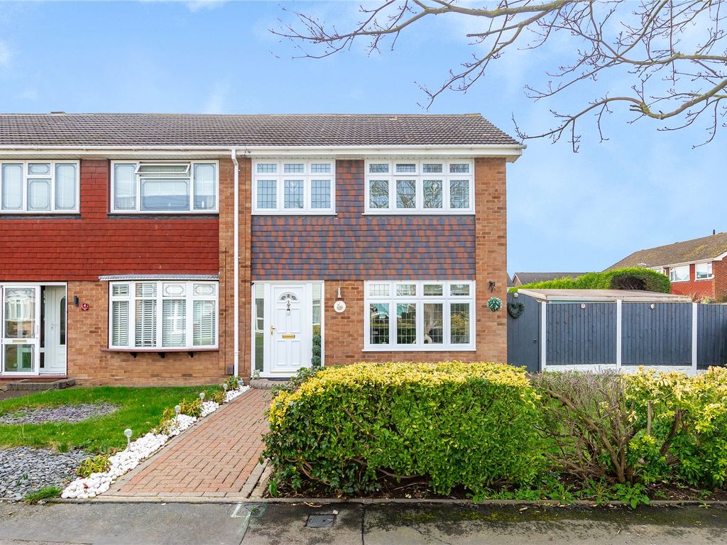 3 bed end terrace house for sale in Hawkinge Way, Hornchurch RM12, £