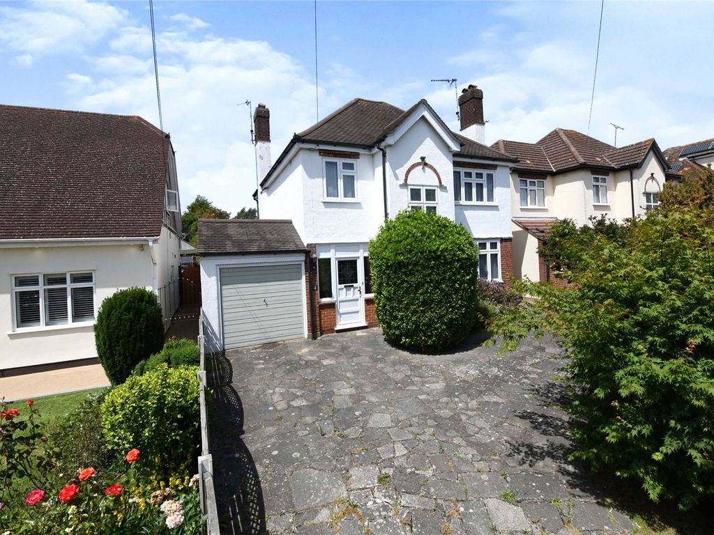 3 bed detached house for sale in Sebastian Avenue, Shenfield, Brentwood