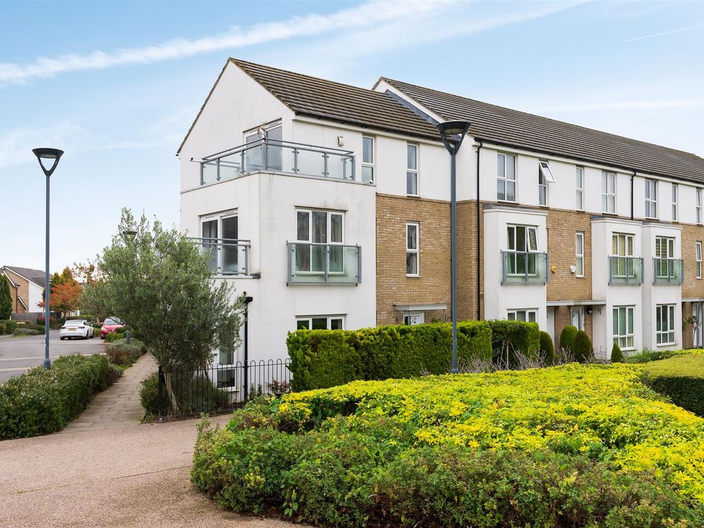 Spring Promenade, West Drayton UB7  