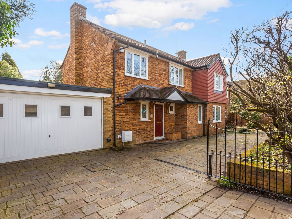 5 bed detached house for sale in St. Andrews Road, HenleyOnThames RG9