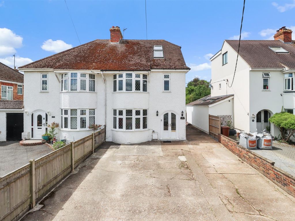 4 bed semidetached house for sale in Eastbourne Road, Willingdon