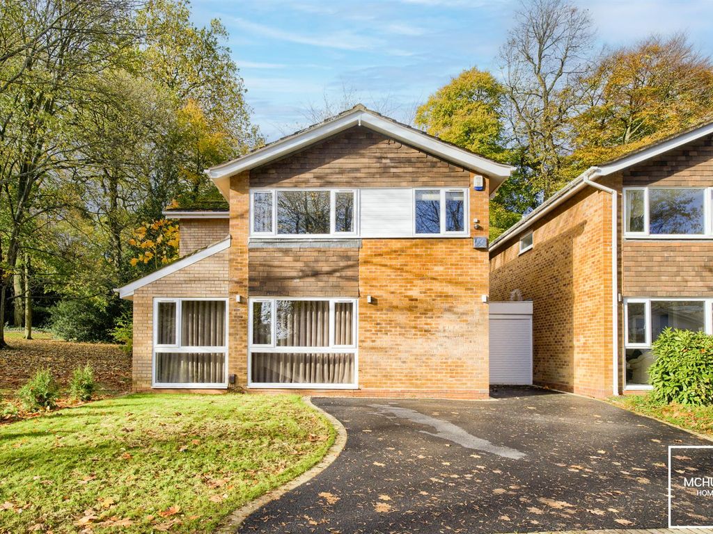 4 bed linkdetached house for sale in Niall Close, Edgbaston