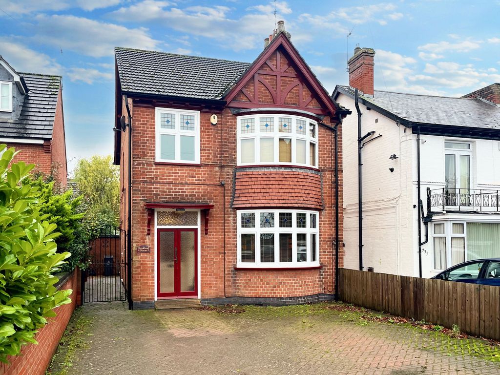 3 bed detached house for sale in Uppingham Road, Leicester LE5, £