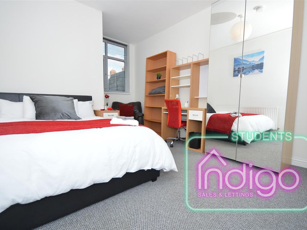 5 bed property to rent in Ashfields New Road, NewcastleUnderLyme ST5