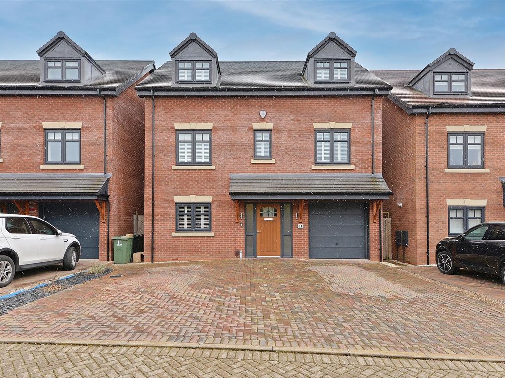 6 bed detached house for sale in Portland Avenue, Aldridge, Walsall WS9