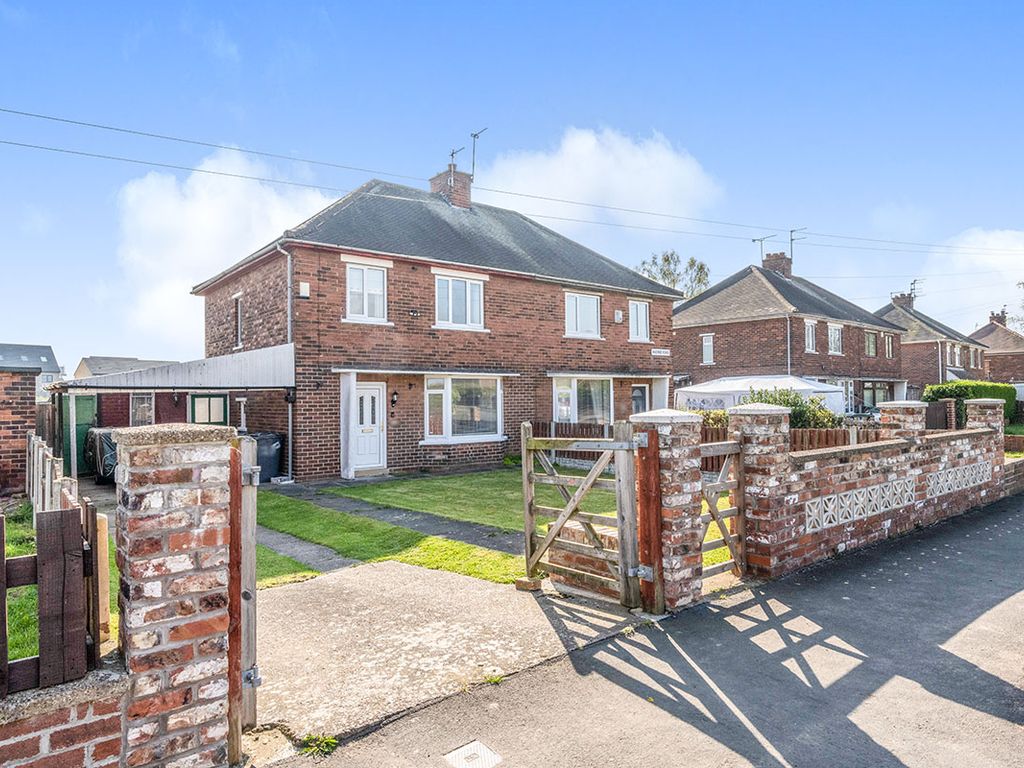 3 bed semidetached house for sale in Avenue Road, Askern, Doncaster