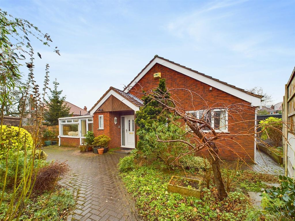3 bed detached bungalow for sale in Shortcross Avenue, Woodthorpe/Mapperley Border, Nottingham