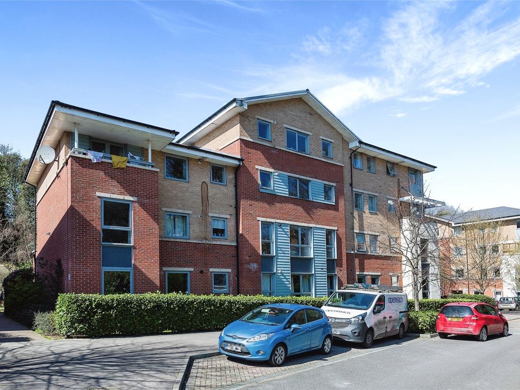2 bed flat for sale in Jackwood Court, Jackwood Way, Tunbridge Wells