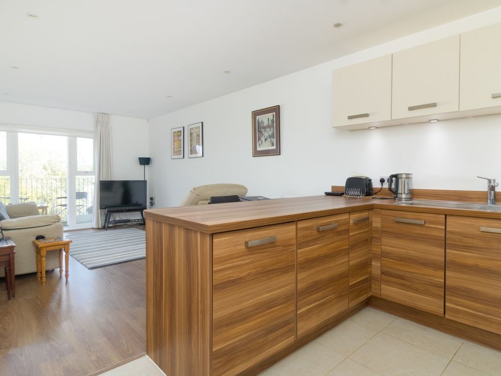 2 bed flat for sale in Westwood Drive, Canterbury CT2, £270,000 Zoopla