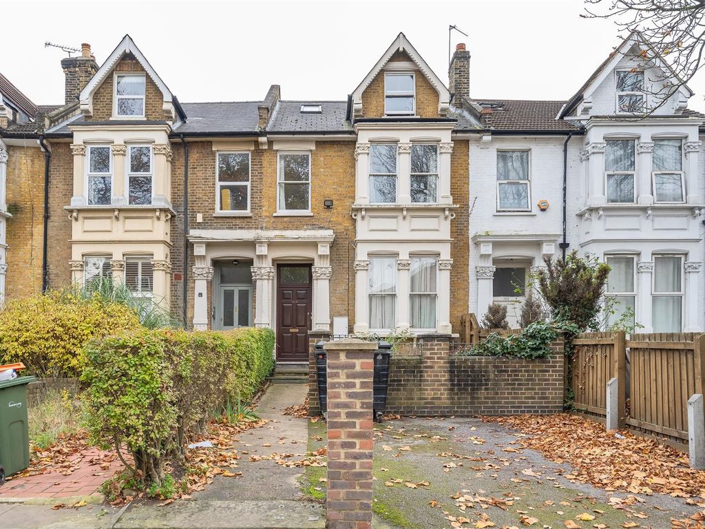 4 bed for sale in Romford Road, London E7, £535,000 Zoopla
