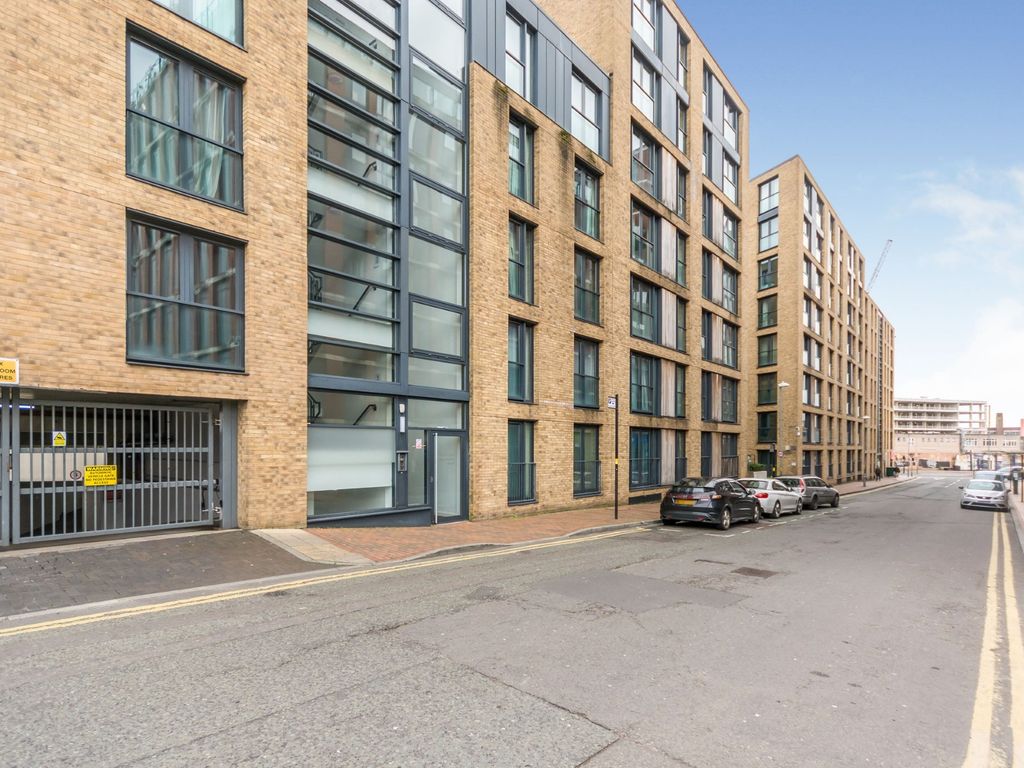 1 bed flat for sale in Southside, St. John's Walk, Birmingham, West