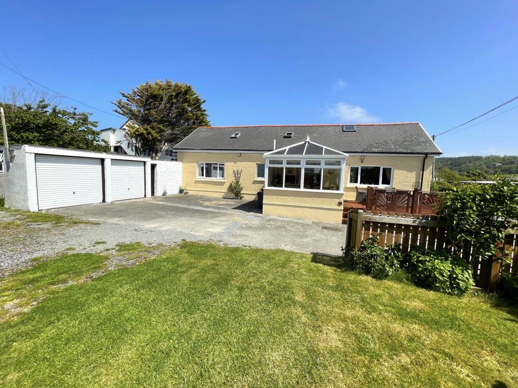 3 bed bungalow for sale in Nantllan Bungalow, Clarach, Aberystwyth SY23 Zoopla