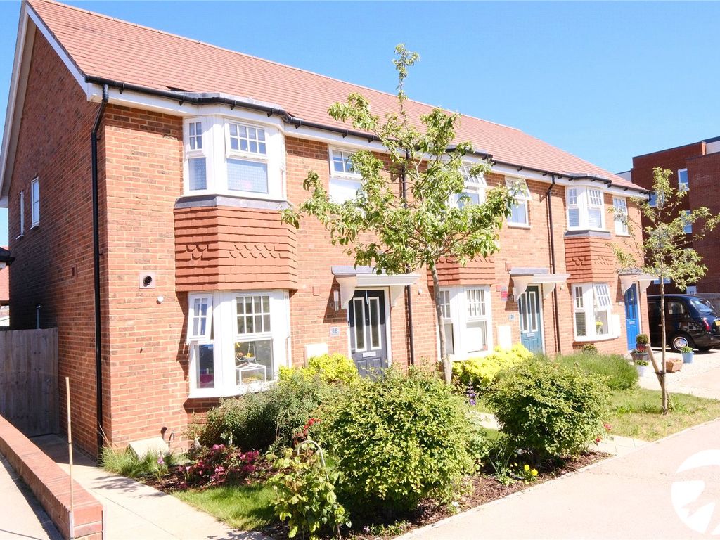 3 bed end terrace house to rent in Mercer Avenue, Castle Hill, Ebbsfleet Valley, DA10