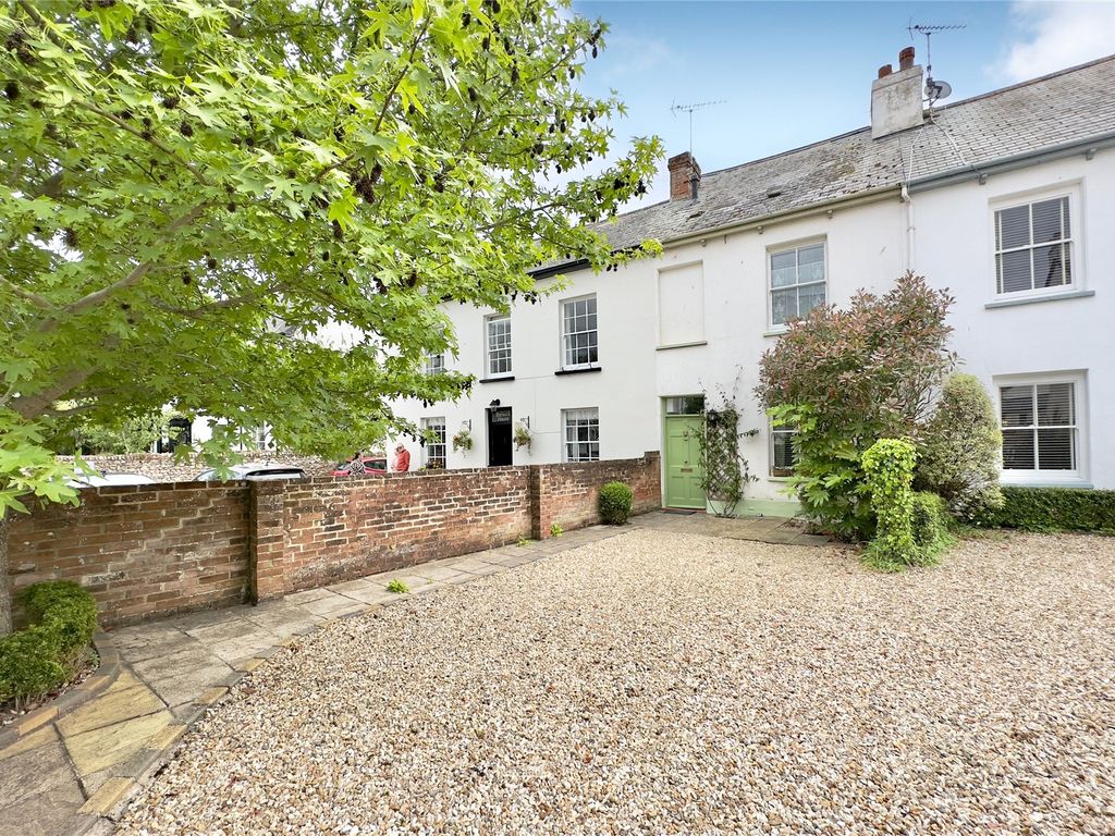 3 bed terraced house for sale in Albert Terrace, Road