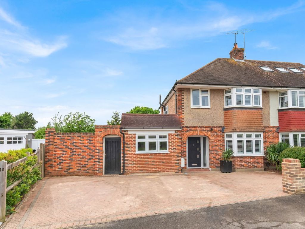 4 bed semidetached house for sale in Newton Wood Road, Ashtead KT21, £