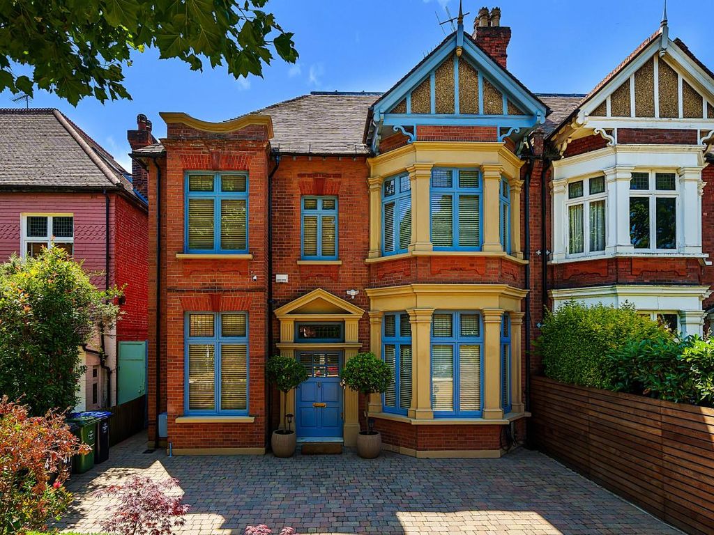 5 bed property for sale in Dartmouth Road, Mapesbury, London NW2 Zoopla