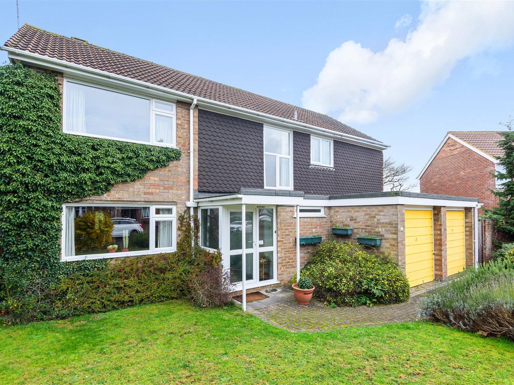 5 bed detached house for sale in Camwood Close, Basingstoke RG21 Zoopla