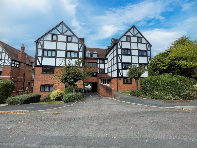 2 bed flat to rent in Alexandra Road, Gloucester GL1 Zoopla