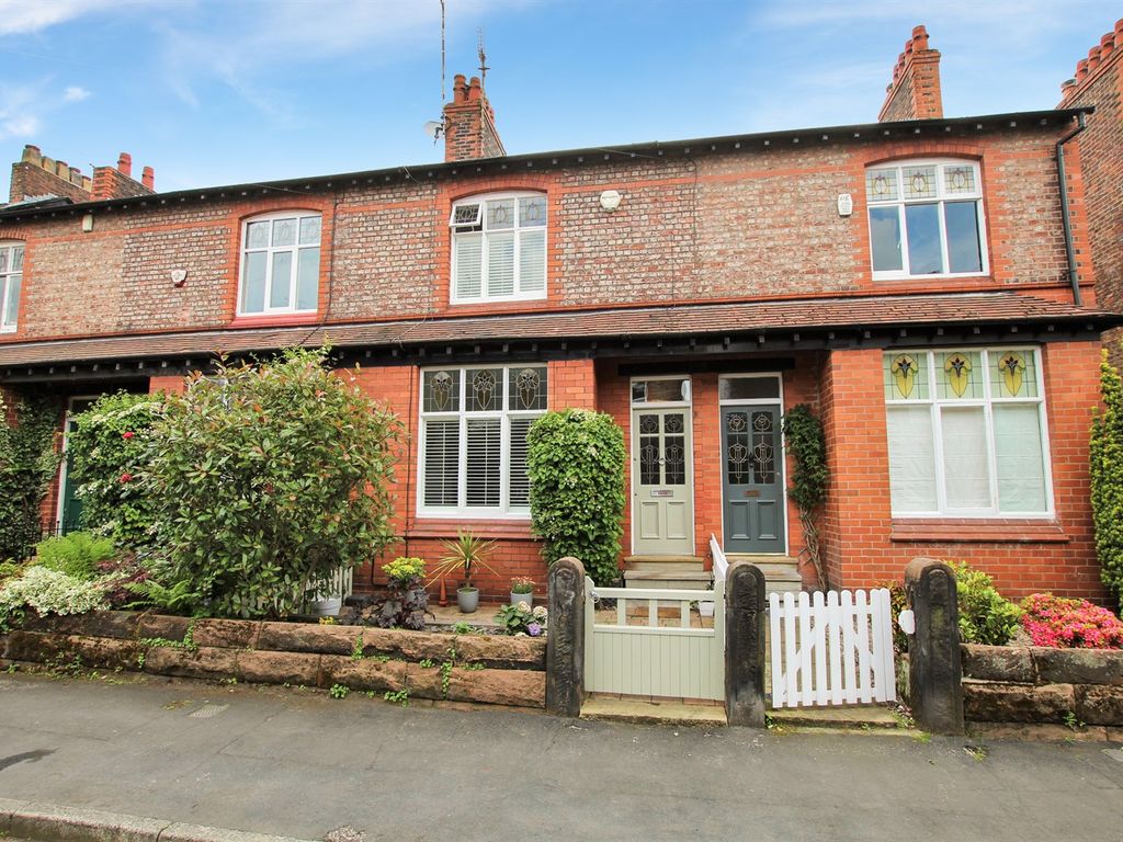 3 bed terraced house for sale in York Road, Bowdon, Altrincham WA14