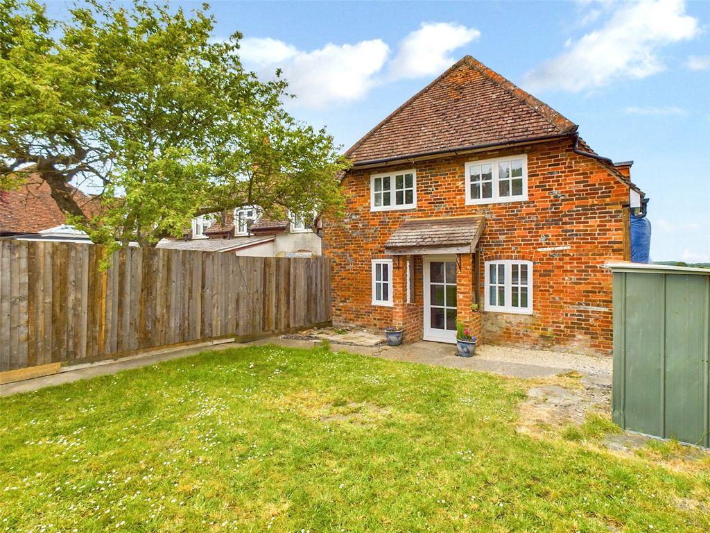 1 bed end terrace house to rent in Springfield Gardens, Chinnor