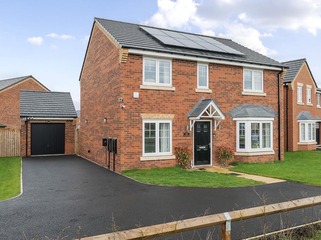 4 bed property for sale in Rowan Tree Close, Sowerby, Thirsk YO7, £