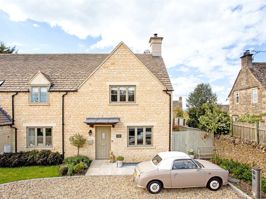 3 bed semidetached house for sale in Stow On The Wold, Cheltenham