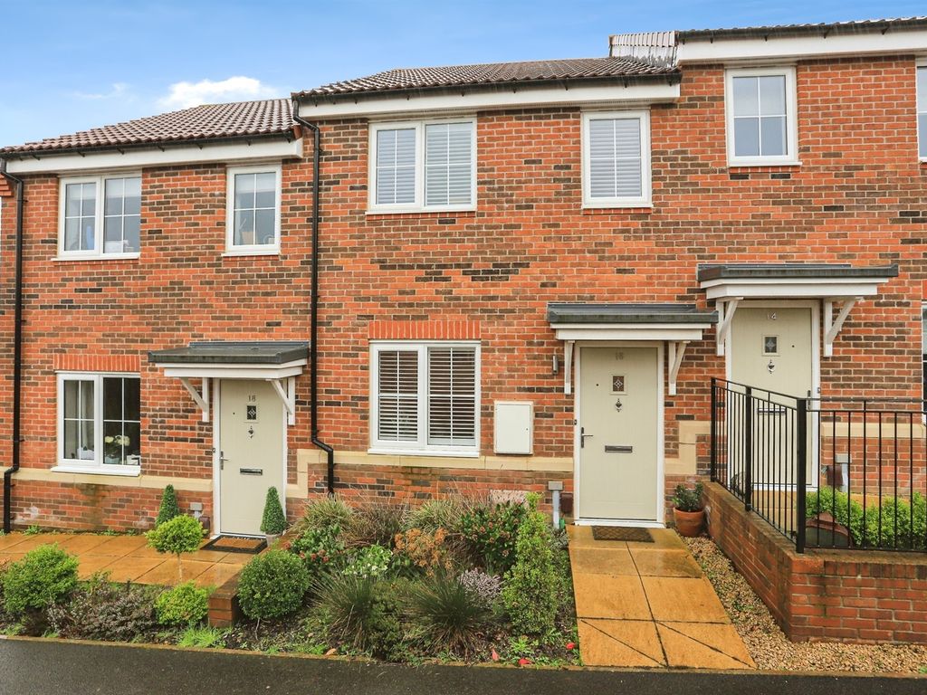 2 bed terraced house for sale in Bramble Drive, Harrogate HG1, £290,000