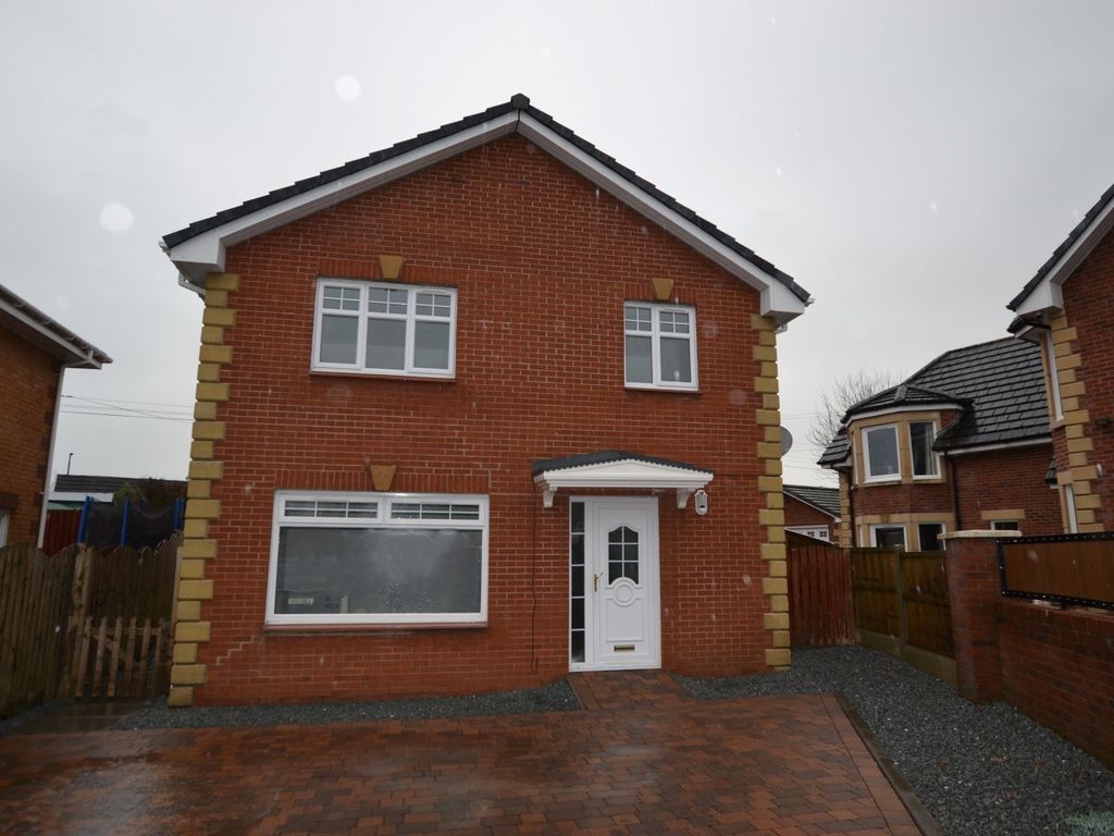 3 bed detached house to rent in Glenview Court, Larkhall, South