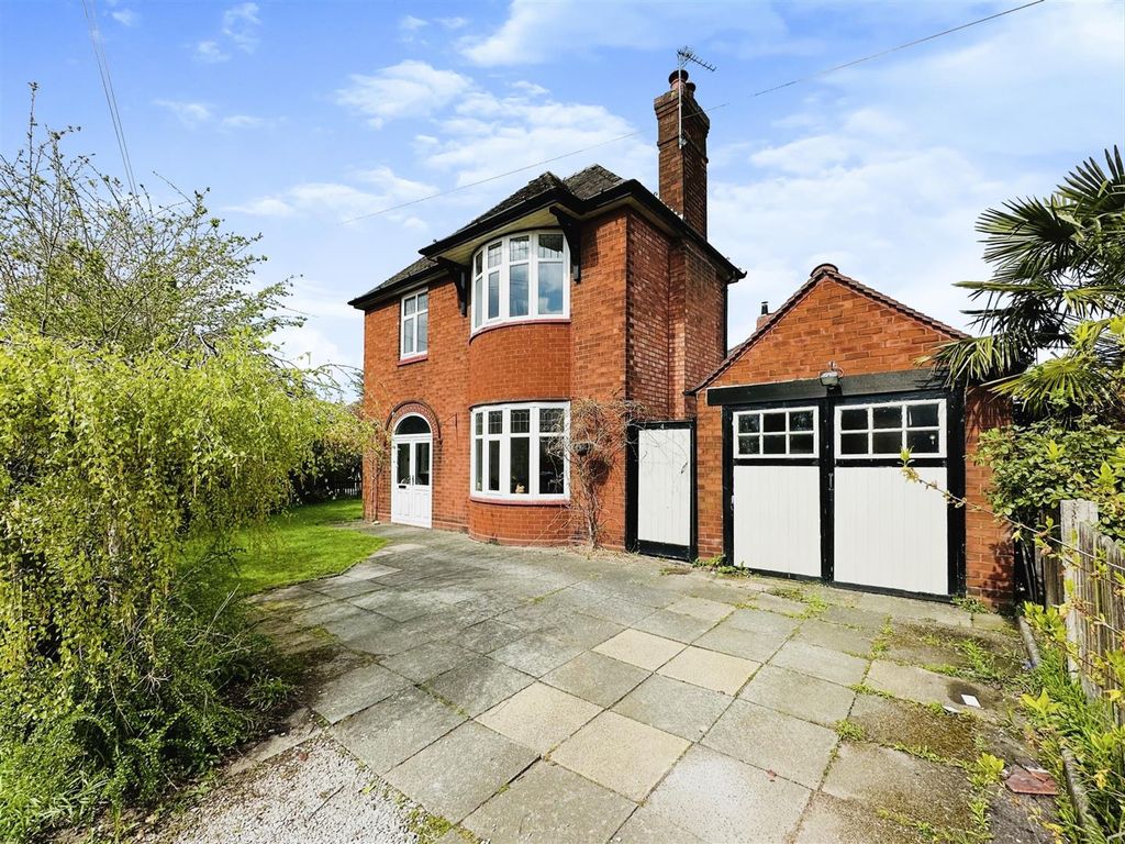 3 bed detached house for sale in Westfield Road, Northwich CW9 Zoopla