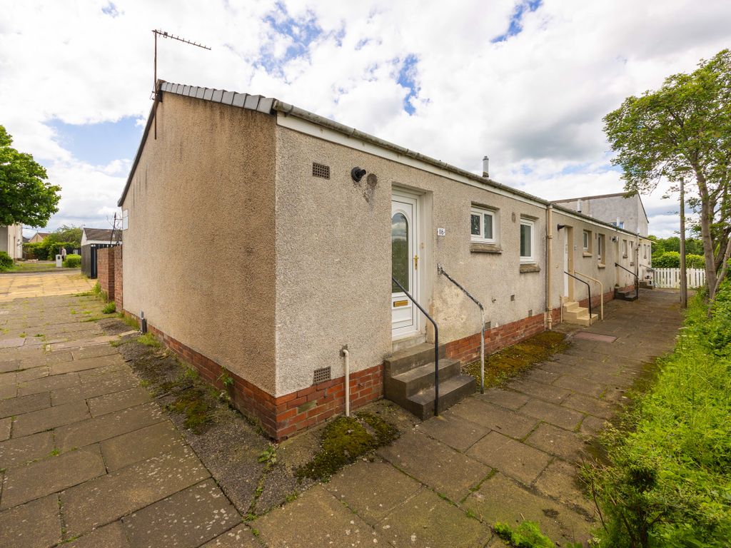 1 bed semidetached bungalow for sale in 116 South Gyle Gardens