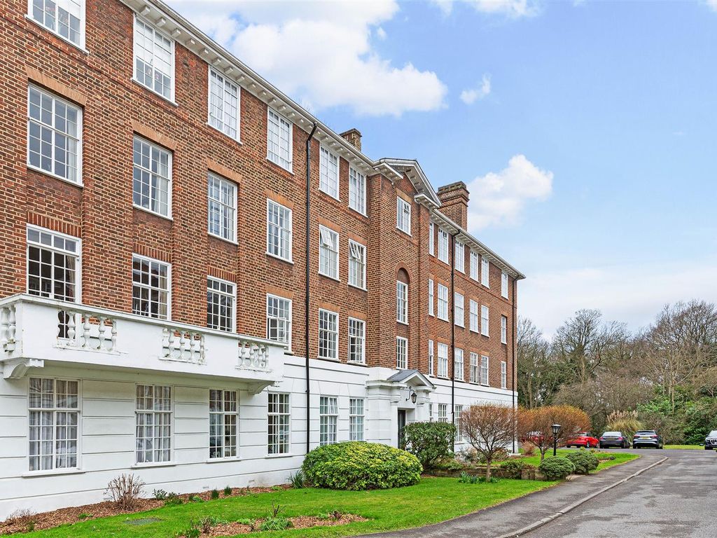 3 bed flat for sale in Wimbledon Park Side, London SW19 Zoopla