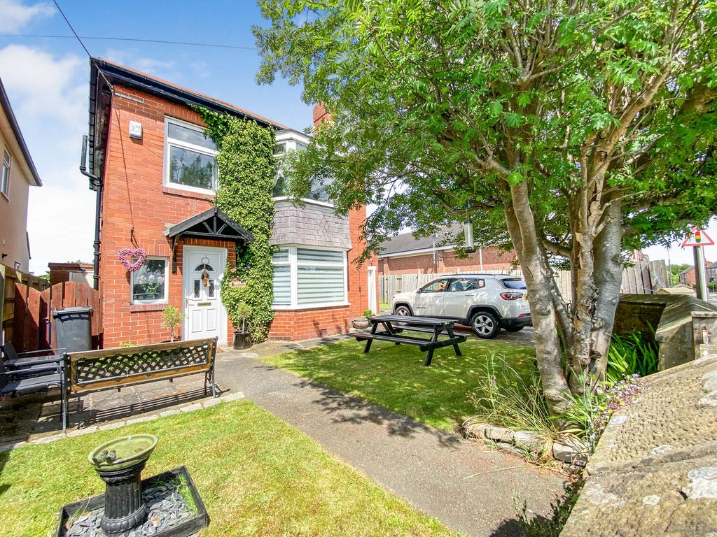 3 bed detached house for sale in Pegswood Village, Pegswood, Morpeth