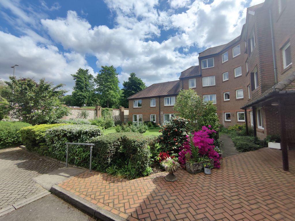 Denehyrst Court, York Road, Guildford, Surrey GU1  