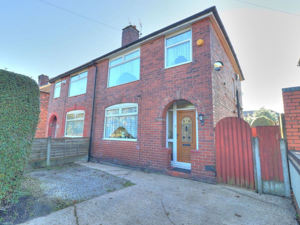 3 bed semidetached house for sale in Agecroft Road, Pendlebury