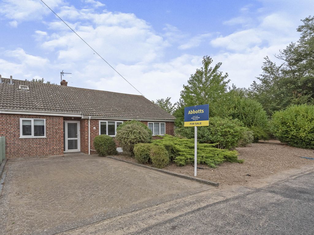 2 bed bungalow for sale in Quidenham Road, East Harling, Norwich NR16