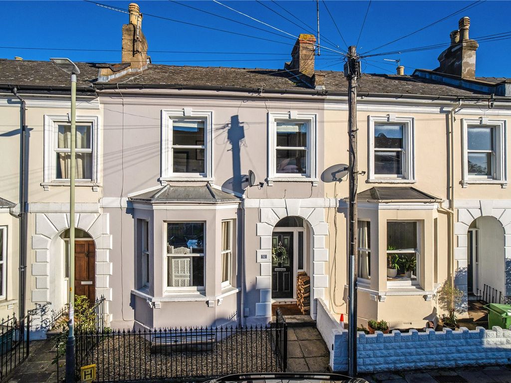 Leighton Road, Cheltenham, Gloucestershire GL52