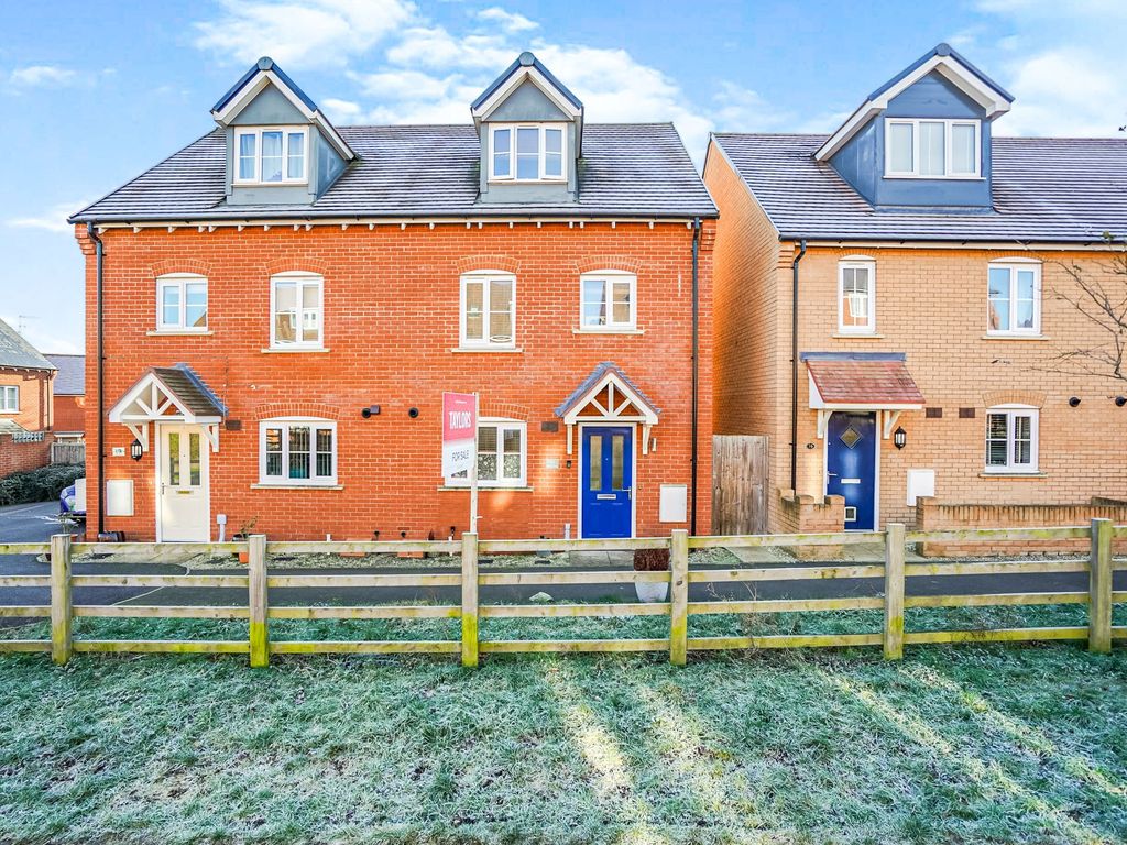 Rede Close, Aylesbury HP19  