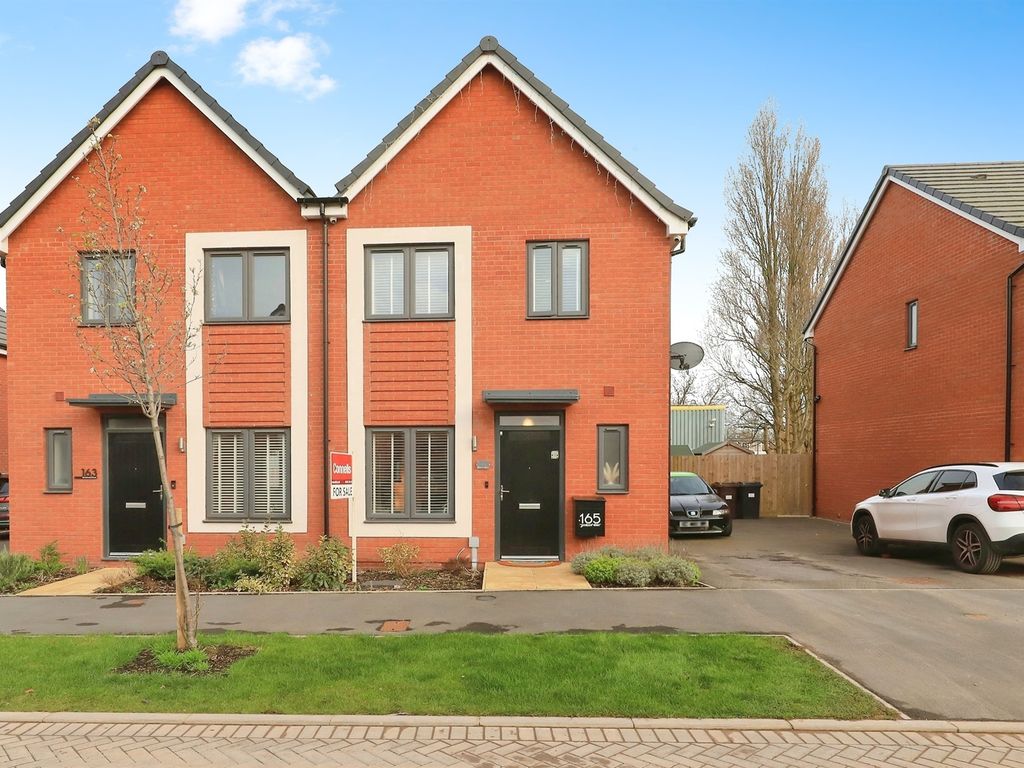 3 bed semidetached house for sale in Goodwood Drive, Oxley